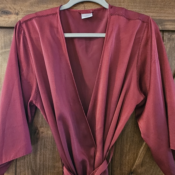 Cabernet Sleepwear Robe - Picture 3 of 7